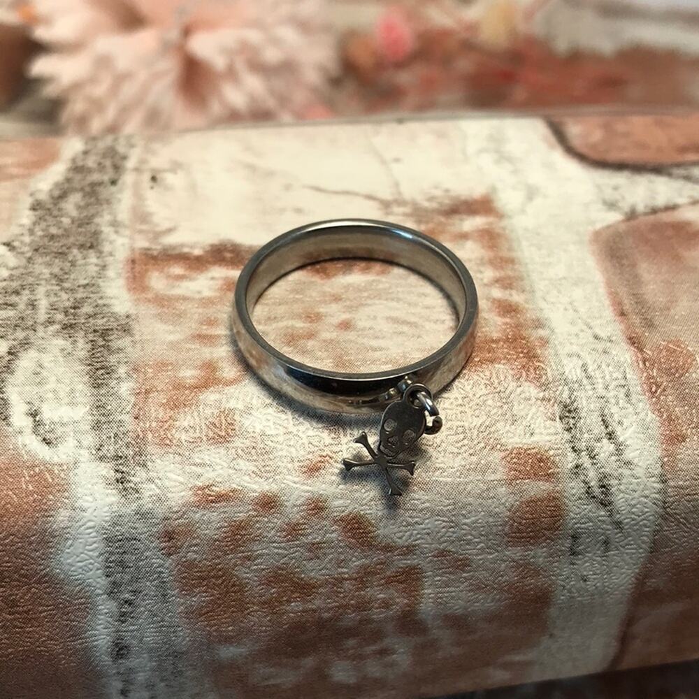 Stainless steel Silver Skull Charm Ring sz 8